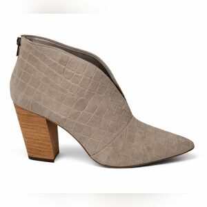 Vince Camuto Booties in Gray Suede, Back Zip, 4 Inch Heel; Size 8 M